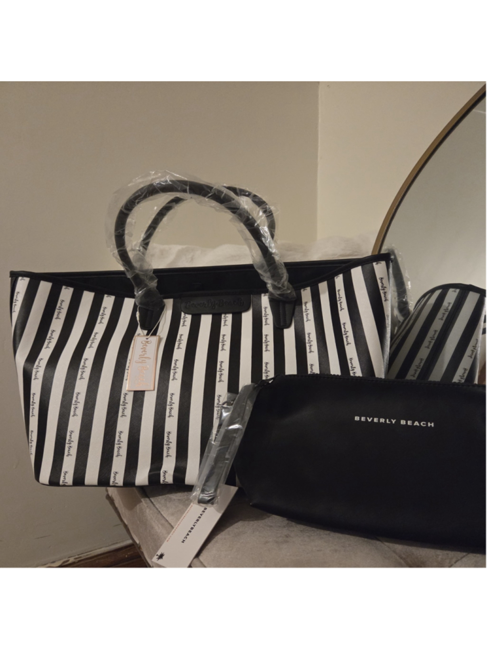 Women's NWT Beverly Beach Tote Bag and Cosmetic Bag Set Black and White Striped